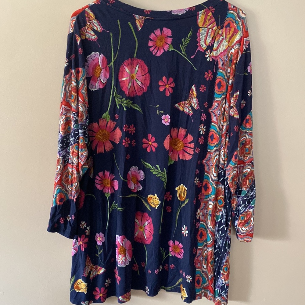 Johnny Was Multicolor Floral Top - Picture 5 of 6